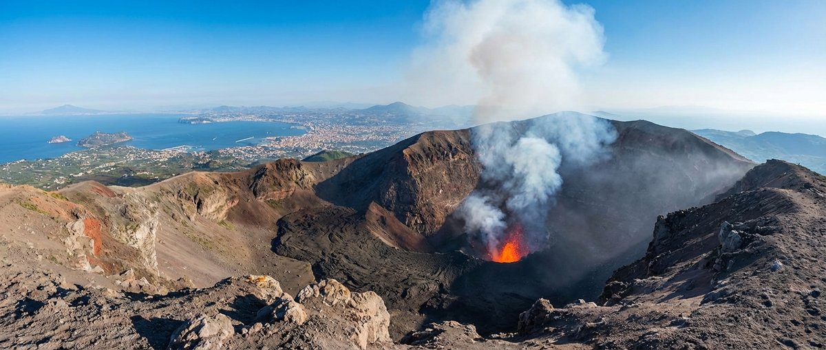 Vue du cratère du Vésuve